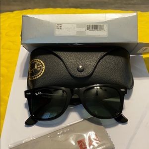 Ray ban wayfarer black glasses